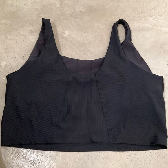 Old Navy Ribbed Crop Sport Bra - Picture 2 of 7